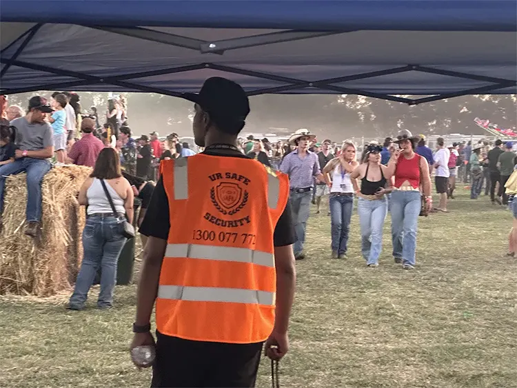 MANAGING LARGE EVENTS